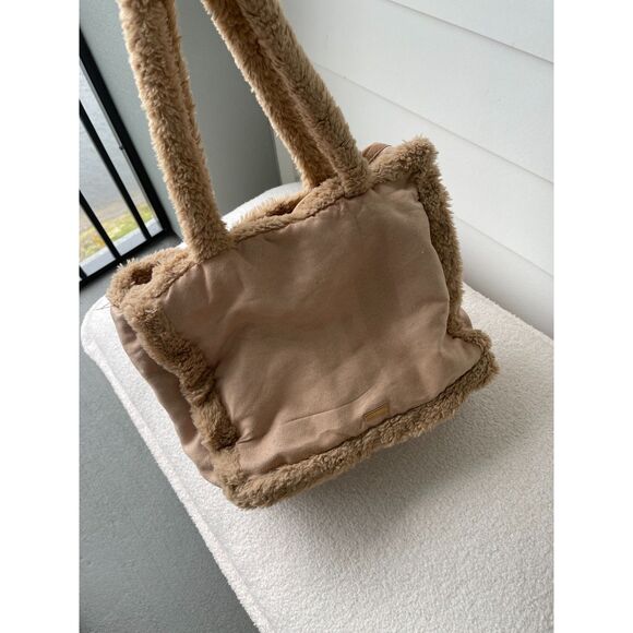 Skinny Dip Borg Trimmed Tote Bag - Picture 2 of 7